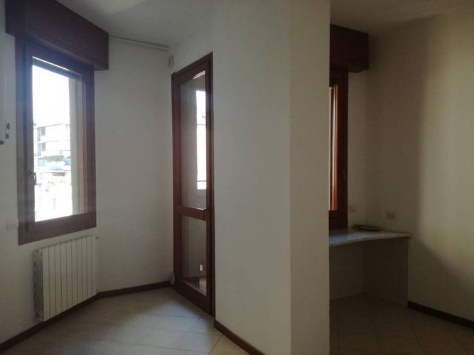 Ultimo piano quadrilocale panoramico piu mansarda Bergamo