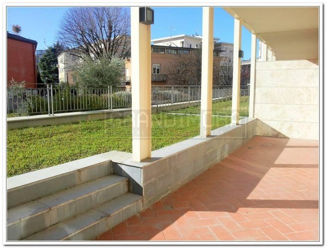 Appartamento centrale classe B con giardino Bergamo