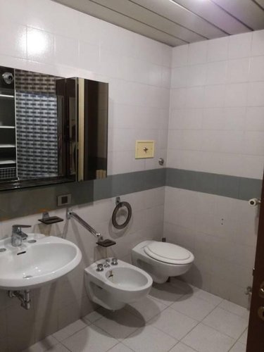 panoramico ultimo piano ampio trilocale cucina abitabile Dalmine