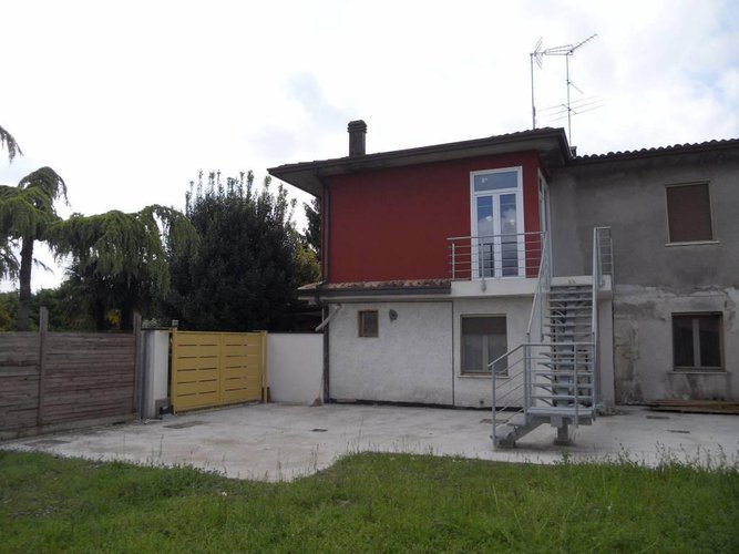 TRILOCALE CON GIARDINO ESCLUSIVO Calvisano