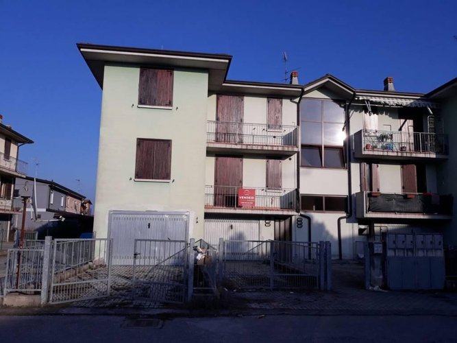 Trilocale piano primo Isorella