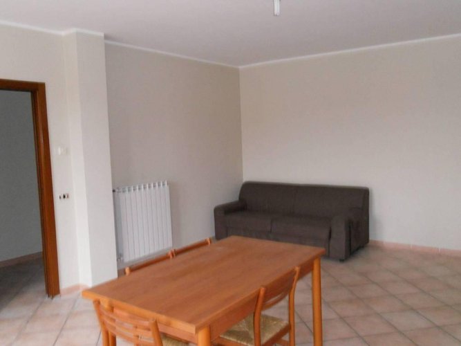 Trilocale piano primo Isorella