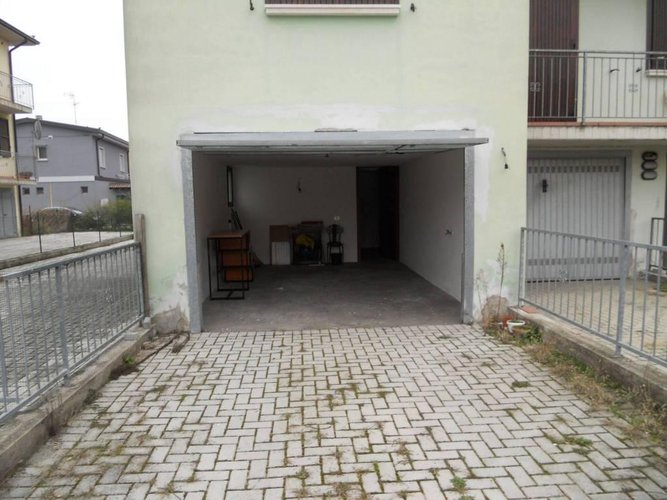 Trilocale piano primo Isorella