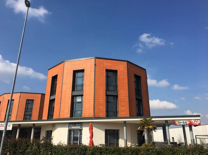 Commerciale a reddito