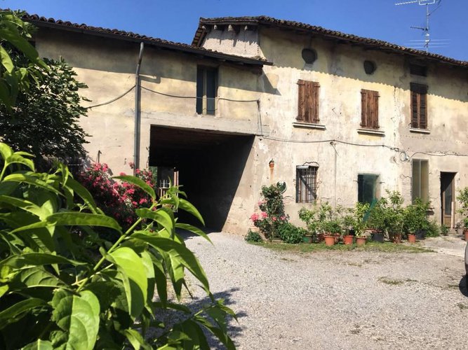 stabile rustico Calvisano