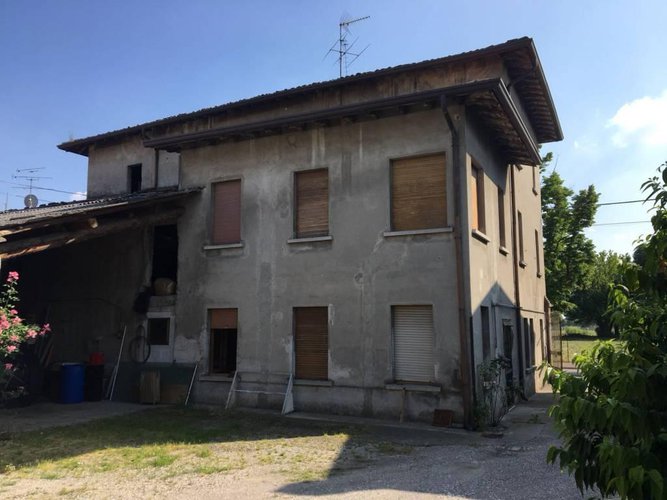 stabile rustico Calvisano