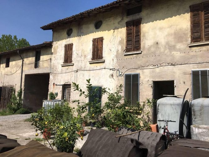 stabile rustico Calvisano