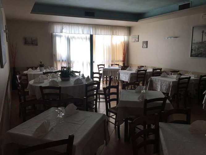 vendesi attività di ristorazione storica Castenedolo