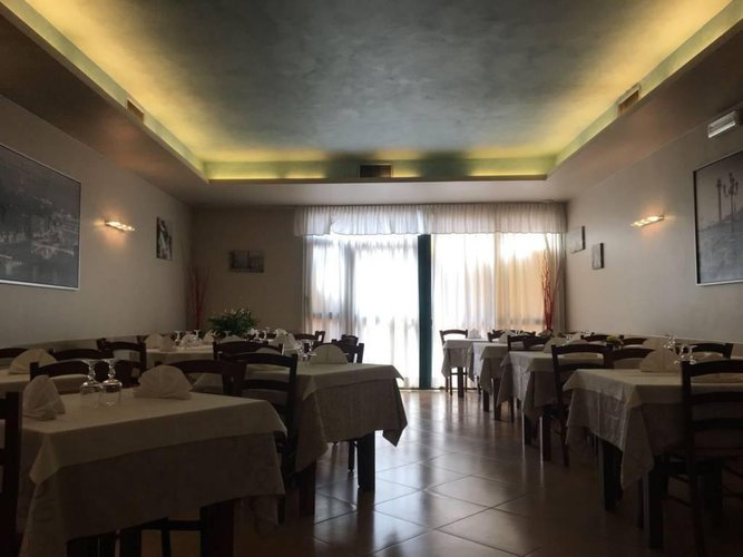 vendesi attività di ristorazione storica Castenedolo