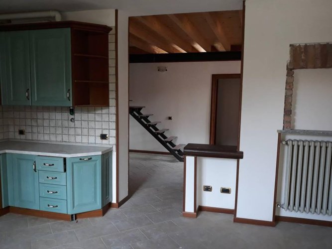 Appartamento trilocale su due livelli Ghedi