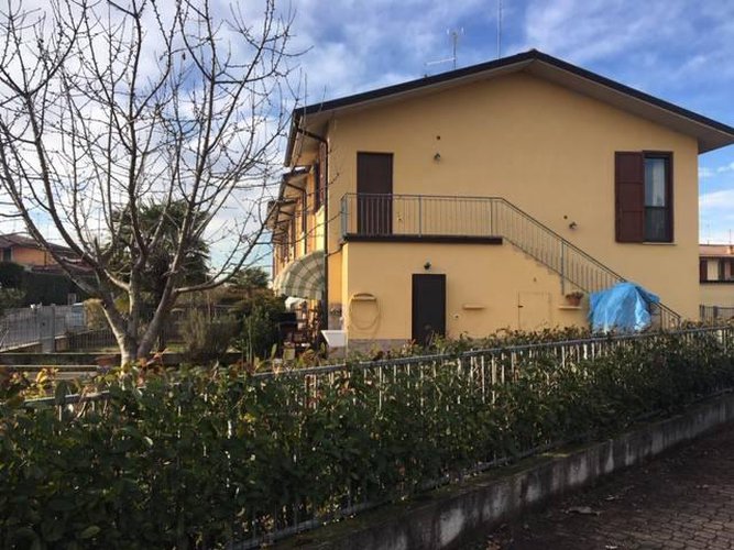 TRILOCALE CON GIARDINO Calvisano