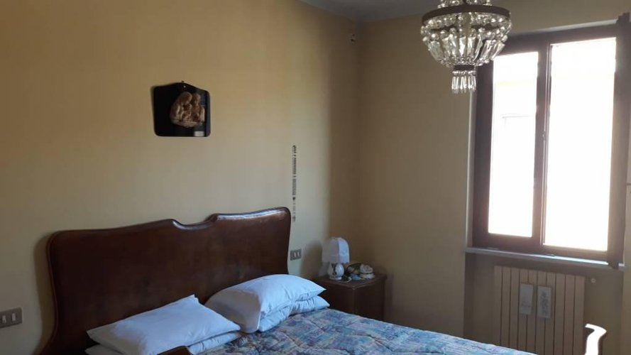 PORZIONE BIFAMILIARE Gambara