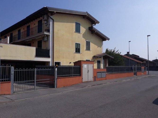 Trilocale arredato Calvisano