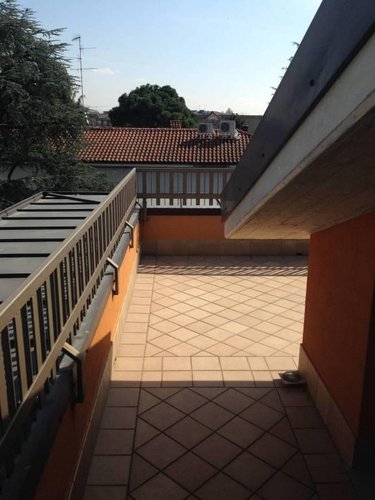 Fantastico nuovo attico su due livelli . Bergamo