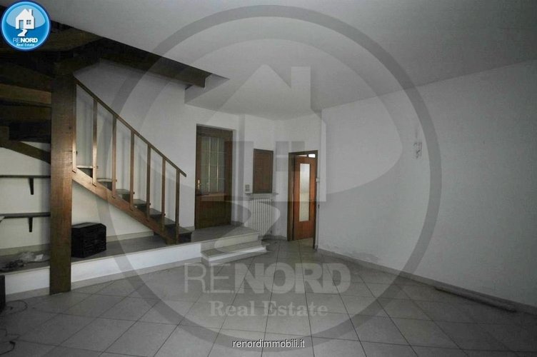 CASA SEMI INDIPENDENTE