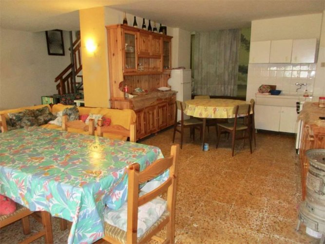 Porzione di casa centrale  85.000 Capizzone