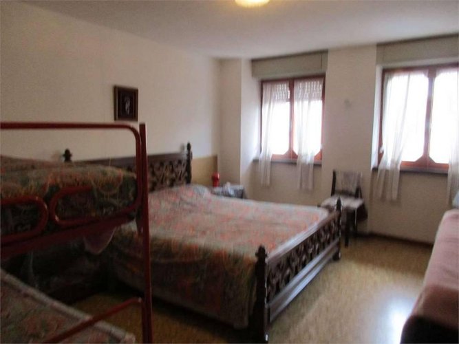 Porzione di casa centrale  85.000 Capizzone