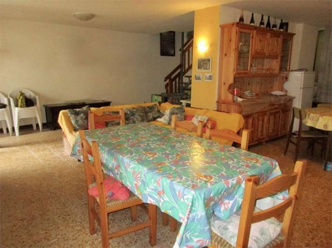 Porzione di casa centrale  85.000 Capizzone