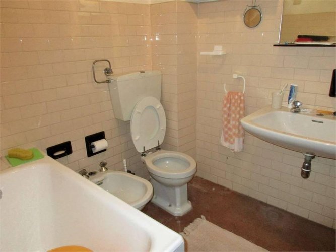 Porzione di casa centrale  85.000 Capizzone