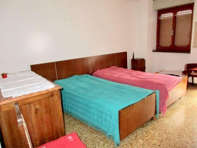 Porzione di casa centrale  85.000 Capizzone