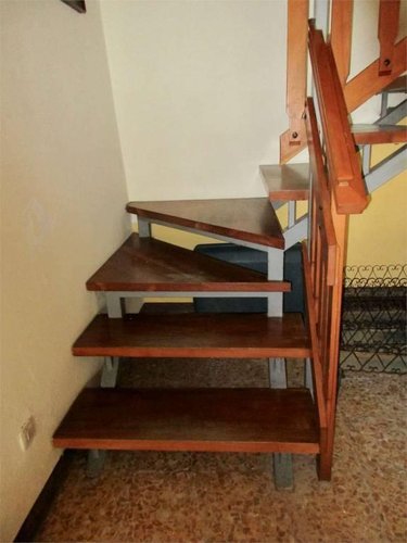 Porzione di casa centrale  85.000 Capizzone