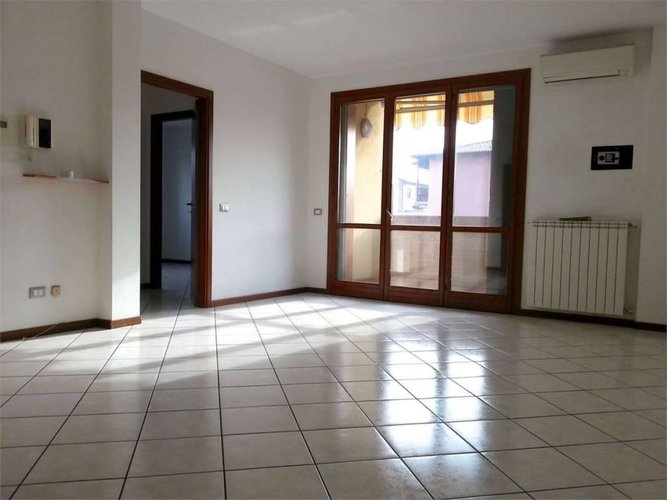 TRILOCALE ampio e di recente costruzione Calcinate