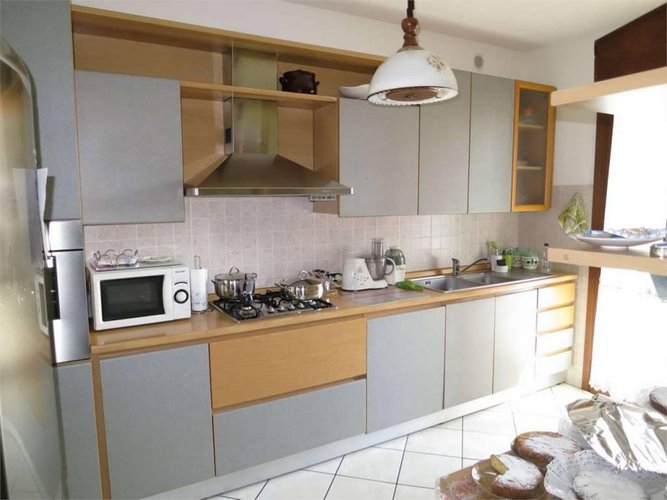 TRILOCALE ampio e di recente costruzione Calcinate