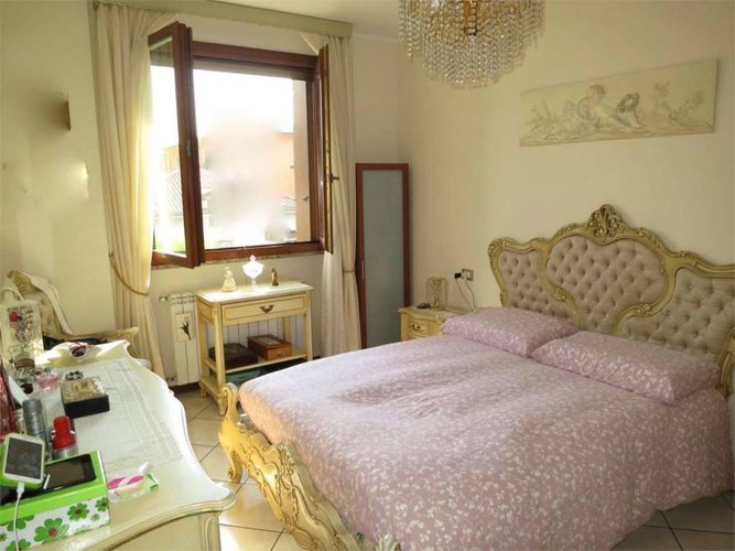 TRILOCALE ampio e di recente costruzione Calcinate