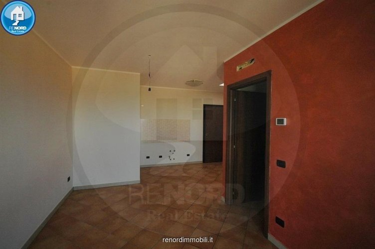 MONOLOCALE Valera fratta