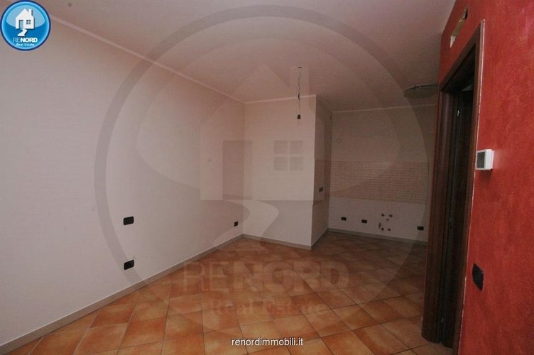 MONOLOCALE Valera fratta