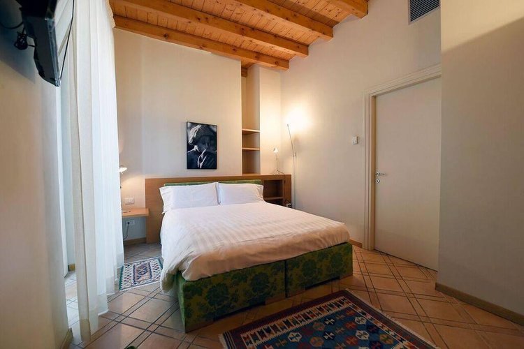 APPARTAMENTO IN LOCAZIONE NAVIGLIO COMPLETO DI ARREDO 92MQ. Milano