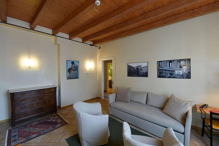 APPARTAMENTO IN LOCAZIONE NAVIGLIO COMPLETO DI ARREDO 92MQ. Milano