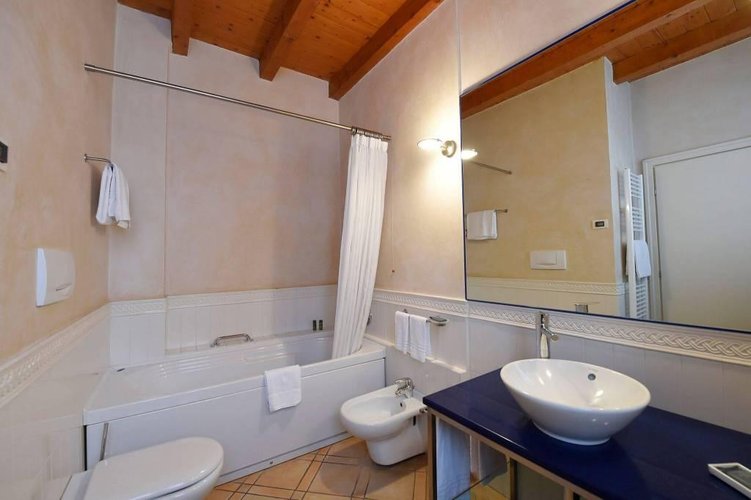 NAVIGLIO ASC. SFORZA LOCAZIONE APPARTAMENTO 167MQ. ARREDATO Milano