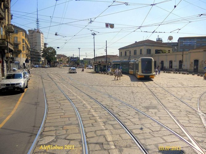 PORTA GENOVA BAR TAVOLA FREDDA 60MQ.CON DEHOR Milano