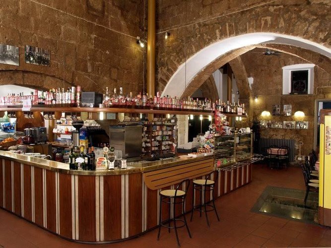 PORTA GENOVA BAR TAVOLA FREDDA 60MQ.CON DEHOR Milano