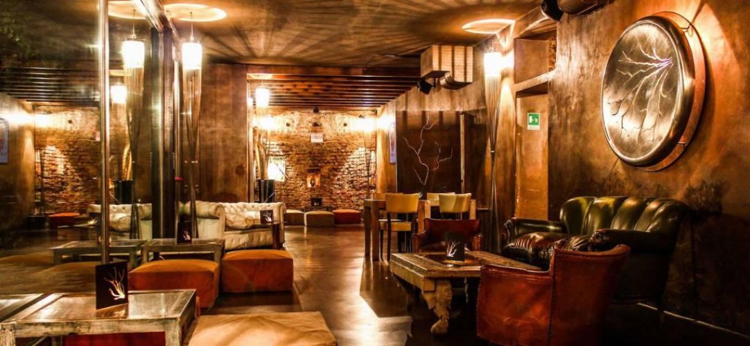 PORTA GENOVA BAR TAVOLA FREDDA 60MQ.CON DEHOR Milano