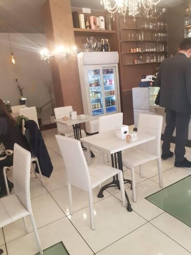 C.SO BUENOSAIRES/P.ZZA ARGENTINA BAR PASTICCERIA CON DEHOR Milano
