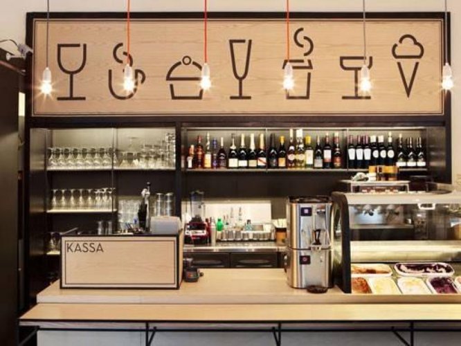 BAR CON LABORATORIO CANNA FUMARIA E DEHOR CORSO MAGENTA Milano