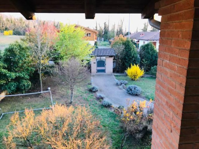 VILLA RETORBIDO POSIZIONE PANORAMICA DI RECENTE COSTRUZIONE Retorbido