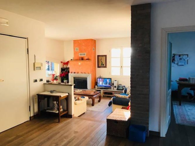 VILLA RETORBIDO POSIZIONE PANORAMICA DI RECENTE COSTRUZIONE Retorbido