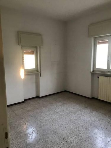 VILLETTA DA RISTRUTTURARE IN POSIZIONE COLLINARE MONTEBELLO Montebello della battaglia