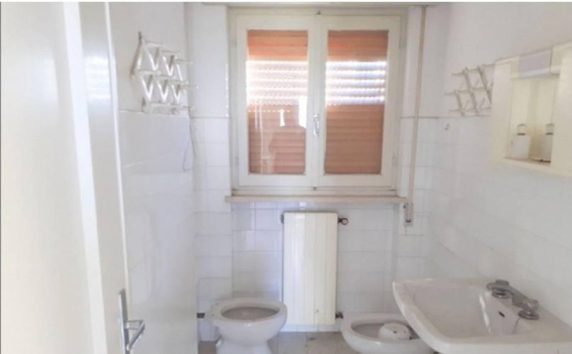 VILLETTA DA RISTRUTTURARE IN POSIZIONE COLLINARE MONTEBELLO Montebello della battaglia