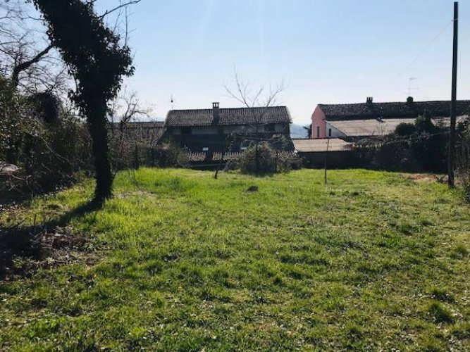 VILLETTA IN ZONA COLLINARE PRIME COLLINE MAIRANO CASTEGGIO Casteggio