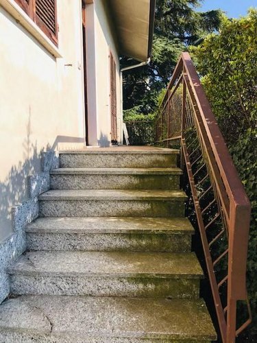 VILLETTA IN ZONA COLLINARE PRIME COLLINE MAIRANO CASTEGGIO Casteggio