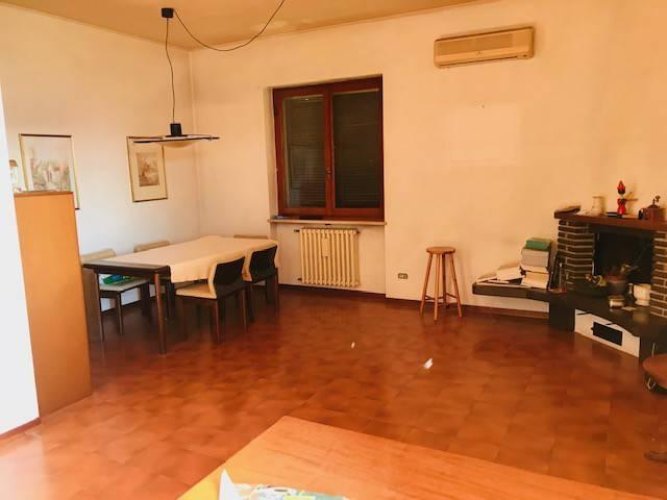 VILLETTA IN ZONA COLLINARE PRIME COLLINE MAIRANO CASTEGGIO Casteggio