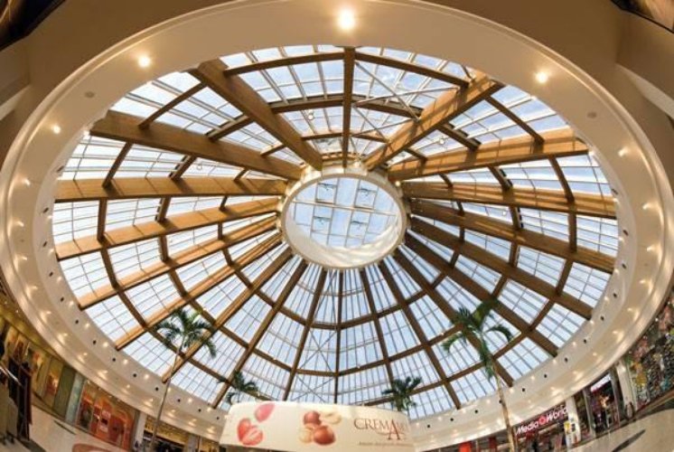 BAR CENTRO COMMERCIALE FIORDALISO ROZZANO OTTIMA POSIZIONE Rozzano