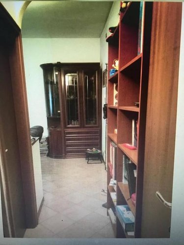 NEGOZIO P.LE LORETO CON CANNA FUMARIA 280MQ. 7 VETRINE Milano