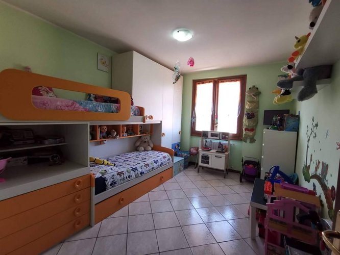 Trilocale Con Box e Cantina in Palazzina di 6 famiglie Lurano