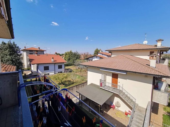 Trilocale Con Box e Cantina in Palazzina di 6 famiglie Lurano