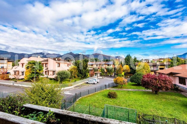 TRILOCALE DI 90 MQ IN STRADA A FONDO CHIUSO Ranica